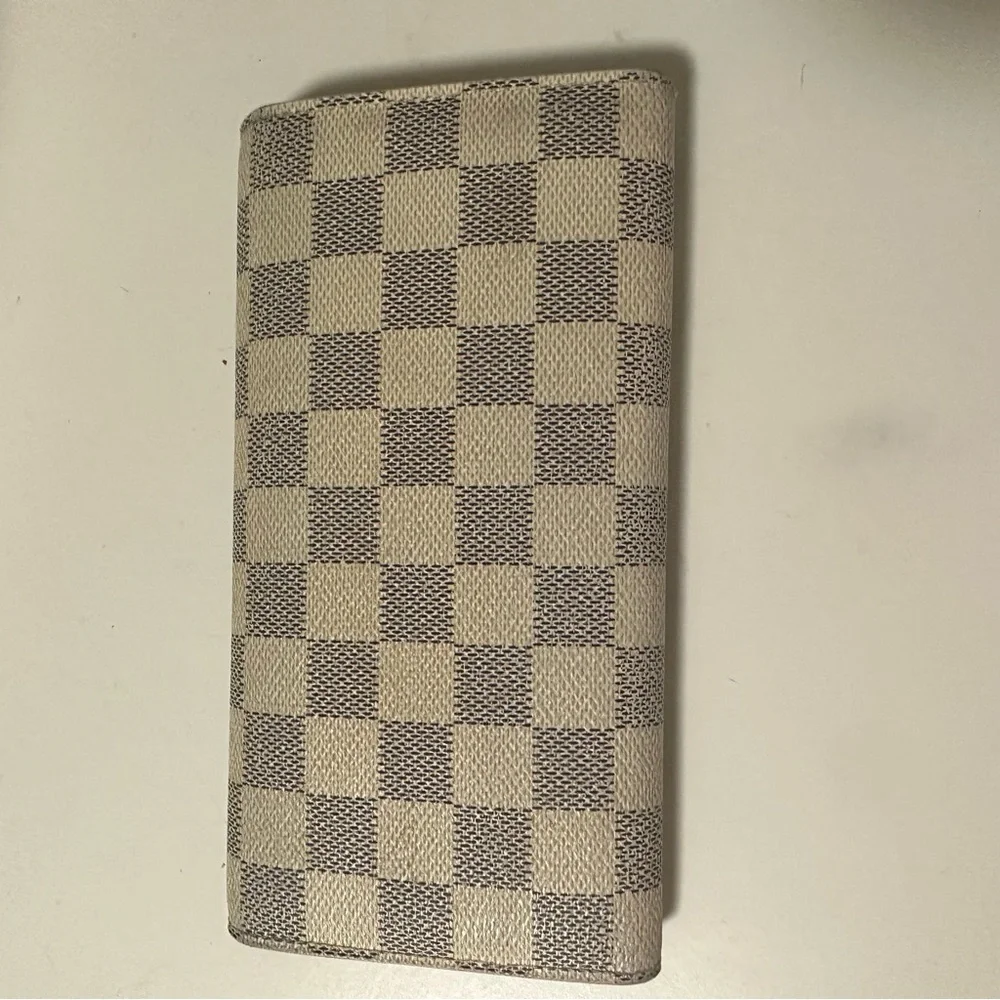 Louis Vuitton Azure Wallet - Picture 9 of 10